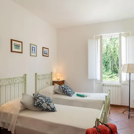 Holiday home Borgo Castagnoli-4 By Interhome *